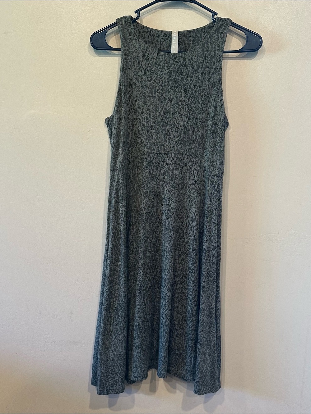 Athleta Santorini Thera S Gray Abstract Jersey Modal Blend Sleeveless Midi Dress